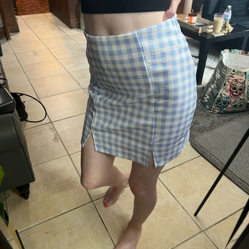 light blue & white checkered pencil skirt
